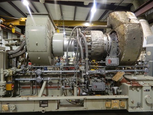 CENTAUR T4702 with 304 Tandem Compressors